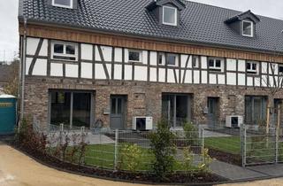 Haus mieten in Hanftalstr. 81a, 53773 Hennef, Exklusive kernsanierte Hofanlage - für alle, die das Besondere suchen