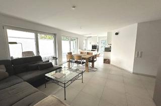 Wohnung kaufen in 72669 Unterensingen, Kapitalanlage - Moderne 4-Zi.-Whg. mit Garten und TG-Stellplatz in Unterensingen