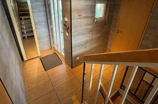 Reihenhaus kaufen in 42659 Solingen, Solingen - Ihr Familiennest - Reihenhaus mit Garten, Einbauküche und Aquarium