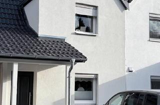 Reihenhaus kaufen in 23568 Lübeck, Lübeck - Reihenmittelhaus auf 690m2 Eigenland