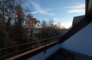Wohnung kaufen in 84034 Landshut, Landshut - Am Klostergarten: Süße Dachgeschosswohnung, Blick ins Grüne