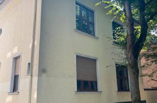 Mehrfamilienhaus kaufen in 41189 Mönchengladbach, Mönchengladbach - Charmantes Mehrfamilienhaus mit großem Garten und vielseitigem Nutzungspotenzial in Mönchengladbach