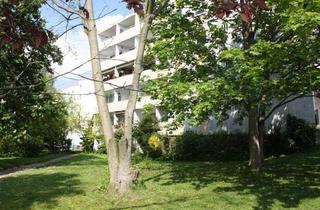 Wohnung kaufen in 37085 Göttingen, Eigennutzung oder Kapitalanlage: 1-Zimmer-Eigentumswohnung mit Balkon im oberen Geismar