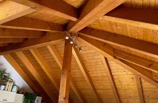 Wohnung kaufen in 79595 Rümmingen, Charmante 2-Zimmer-Dachgeschosswohnung mit einzigartiger Holzdecke