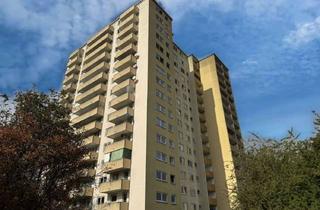 Wohnung kaufen in 63452 Hanau, Hanau-Lamboy: Vermietete 2-Zimmer Wohnung mit Balkon