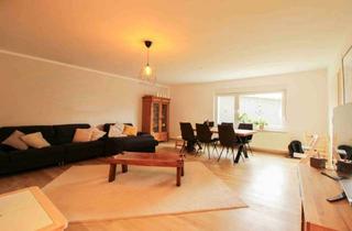 Wohnung kaufen in 32457 Porta Westfalica, Modernisiert und großzügige Erdgeschoss Wohnung mit Großem Garten Waldrandlage