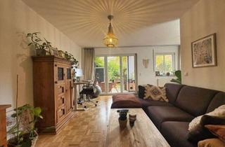 Wohnung kaufen in 85399 Hallbergmoos, Wohnen mit Wohlfühlfaktor – charmante 2-Zimmer-Gartenwohnung mit Blick ins Grüne!!!