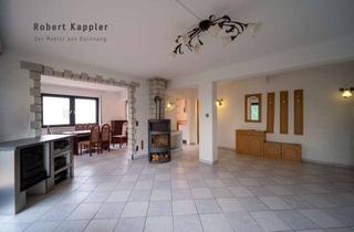 Wohnung kaufen in 74360 Ilsfeld, Sehr großzügige 3,5-Zimmer-Wohnung mit überdachtem Balkon, eigenem Garten und Garage