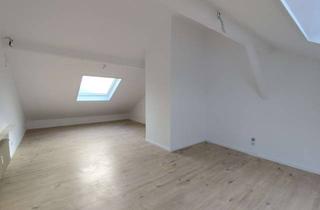 Wohnung kaufen in Adenauerring 27, 76756 Bellheim, Renovierte 3-Zimmer Dachgeschosswohnung in Bellheim