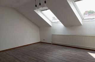 Wohnung mieten in 65936 Sossenheim, Schöne helle 3 Zimmmer-Dachgeschosswohnung in guter Lage von Frankfurt Sossenheim