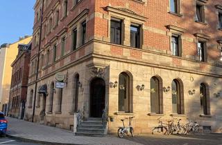 Wohnung mieten in Neumannstraße 28, 90763 Südstadt, Stilvolle 2-Zimmer-Altbauwohnung im 1. OG