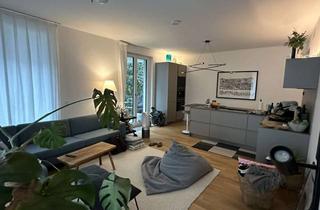 Wohnung mieten in Mühlenstraße 20, 10243 Friedrichshain, Stillvolle mobilierte 2‑Zimmer Wohnung mit Balkon neben Uber Area Berlin. Available from Dec. 1st.