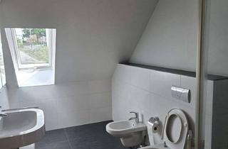 Wohnung mieten in Stockder Straße 138, 42857 Innen, Exklusive 3-Zimmer Dachgeschosswohnung mit Balkon in Remscheid-Innenstadt