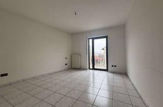 Wohnung mieten in Hohmärtelstraße 16, 66954 Pirmasens, Schöne 2 ZKB Wohnung in ruhiger Lage