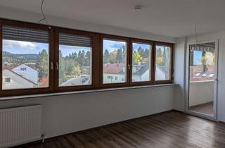 Wohnung mieten in Wannenstr. 53, 78056 Villingen-Schwenningen, Sonnige 2 Zimmer-Wohnung mit Aussicht sowie Balkon und EBK in VS-Schwenningen