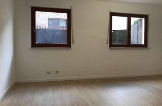 Wohnung mieten in Auf Dem Rott 22A, 50259 Pulheim, Souterrainwohnung mit eigener Terrasse