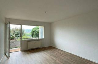Sozialwohnungen mieten in Grünewalder Berg 17, 42015 Elberfeld, WBS Schein erforderlich! teilrenovierte 46 m² 2-Zimmer-Wohnung mit Balkon u.Aufzug in Elberfeld