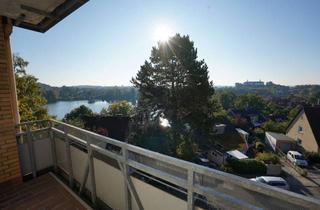 Wohnung mieten in Knivsbergring 38, 24306 Plön, Schöne 3-Zimmer-Wohnung mit Balkon und Blick auf Schloss und Seen
