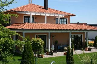 Wohnung mieten in Pirscherberg 38, 84069 Schierling, Wohnen auf hohem Niveau = Topexklusive 4-Zimmer-OG-Whg in lux. Toskanavilla