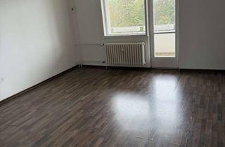 Wohnung mieten in 13597 Spandau (Spandau), Helle 3-Zimmer-Wohnung mit großer Terrasse (15 m²) und Tageslichtbad in Spandau