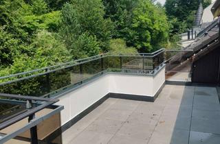 Penthouse mieten in Bismarckstraße 19, 42115 Elberfeld, Penthousewohnung mit Dachterasse, Parkett und offenem Kamin im Briller Viertel