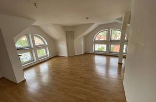 Wohnung mieten in Herderstrasse 21, 07743 West, Hübsche Dachgeschosswohnung - mit Einbauküche