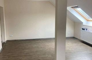 Wohnung mieten in Holzhäuser Weg 26, 65321 Heidenrod, Helle 4-Zimmer Dachgeschosswohnung in Heidenrod