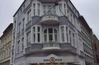 Wohnung mieten in Hochstraße 32, 45894 Buer, Mitten in Buer, WG geeignet, 3. Etage in einem Altbau