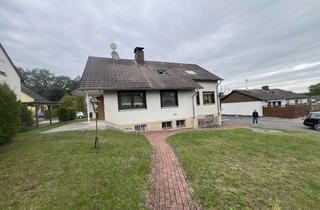 Haus kaufen in 35279 Neustadt, Großzügiges Wohnhaus in beliebter Lage von Neustadt