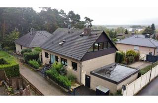 Haus kaufen in 30823 Garbsen, Familienfreundliches Ein-/Zweifamilienhaus mit viel Platz in Garbsen