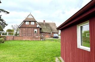Einfamilienhaus kaufen in 21037 Ochsenwerder, Reetdach-Einfamilienhaus mit Scheune und Garage in wunderbar ruhiger Lage in Hamburg-Ochsenwerder