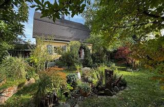Haus kaufen in 85764 Oberschleißheim, Kleines Märchenhaus - saniert, einzigartig, zauberhaft