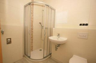 Wohnung mieten in Steinbeckstraße 31C, 07552 Gera, Tolle 2-Raum-Wohnung mit Aufzug, Dusche und Einbauküche