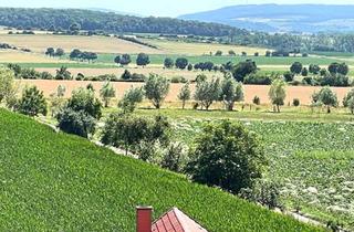 Wohnung kaufen in 37085 Göttingen, Schicke, modernisierte 2-Zi-Wohnung mit Loggia, Fernblick, Aufzug und Garage in Göttingen-Geismar !