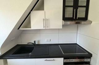 Wohnung mieten in 97318 Kitzingen, Attika-Wohnung mit 3 Zimmern, frisch renoviert in Kitzingen, komplett saniert in 2022