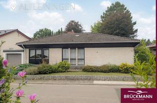 Haus kaufen in Falkenweg, 67317 Altleiningen, Freiraum genießen: Bungalow mit großzügigem Garten, Koiteich & Doppelgarage