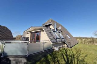 Haus kaufen in 26969 Butjadingen, Küstenglück in Burhave - Ferienhaus mit Garten, Stellplatz und sonniger Terrasse in Randlage!