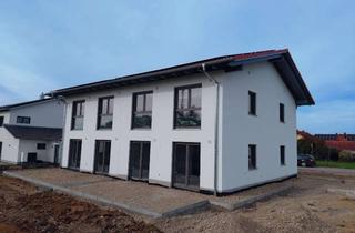 Haus mieten in Am Anwander, 86862 Lamerdingen, NEUBAU! GROSSzügige, MODERNE DHH in SONNIGER ORTSRANDLAGE! IDEAL für Familien!