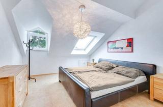Wohnung kaufen in 82205 Gilching, AIGNER - Lichtdurchflutete Dachgeschosswohnung in ruhiger Lage von Gilching