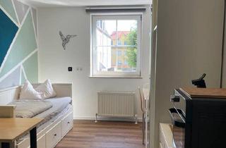 Wohnung kaufen in 95444 Bayreuth, Bayreuth - Zentrale 1-Zimmer-Wohnung renoviert und möbliert!