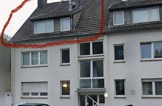 Wohnung kaufen in 42369 Wuppertal, Wuppertal - 62qm Dachgeschosswohnung + 38qm Speicher (ausbaubar) zu verkaufen