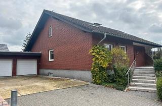 Haus kaufen in 33129 Delbrück, Delbrück - Zweifamilienhaus mitten in De