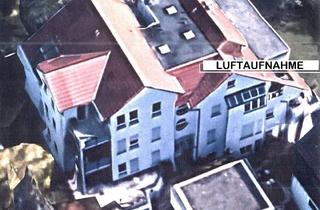 Wohnung kaufen in 71111 Waldenbuch, Waldenbuch - Jede Menge Platz & Komfort, Baujahr 2001! 4-ZIMMER-WOHNUNG mit großem Balkon & Einbauküche in WALDENBUCH!