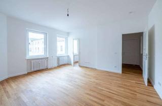 Wohnung kaufen in Bismarckstraße 61 a, 13585 Spandau, Saniert & bezugsfertig: Sonniges Single-Apartment in Innenhoflage - modernes Bad - PROVISIONSFREI