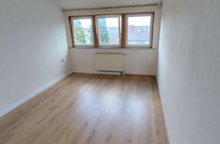 Wohnung mieten in Baustraße, 42853 Innen, Gemütliche 2-Zimmer-Dachgeschosswohnung in Remscheid – frisch renoviert, zentral gelegen!