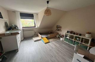 Wohnung mieten in 45355 Bergeborbeck, Geräumige 4,5-Zimmer Dachgeschosswohnung in Essen-Bergeborbeck