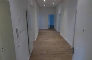 Wohnung mieten in Vincentiusstr. 10, 76137 Südweststadt, Attraktive 4-Zimmer-Hochparterre-Wohnung mit Balkon und Wintergartenin Karlsruhe