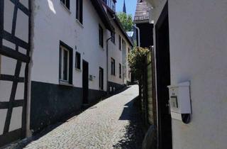 Wohnung mieten in Berggasse, 61462 Königstein, Charmante 2-Zimmer DG-Whg. im Zentrum von Königstein am Fuße der Burg