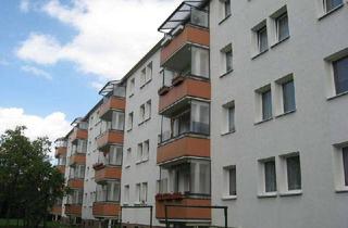 Wohnung mieten in Taborer Straße 22, 06618 Naumburg, Familienfreundliches Wohnen im Siedlungsgebiet- hell- Stellplatz- kautionsfrei- Taborer Straße 22
