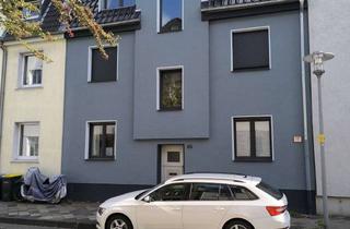 Wohnung mieten in Neuwerker Straße 43, 40549 Heerdt, Großzügige 4-Zimmer Dachgeschosswohnung in Düsseldorf-Heerdt